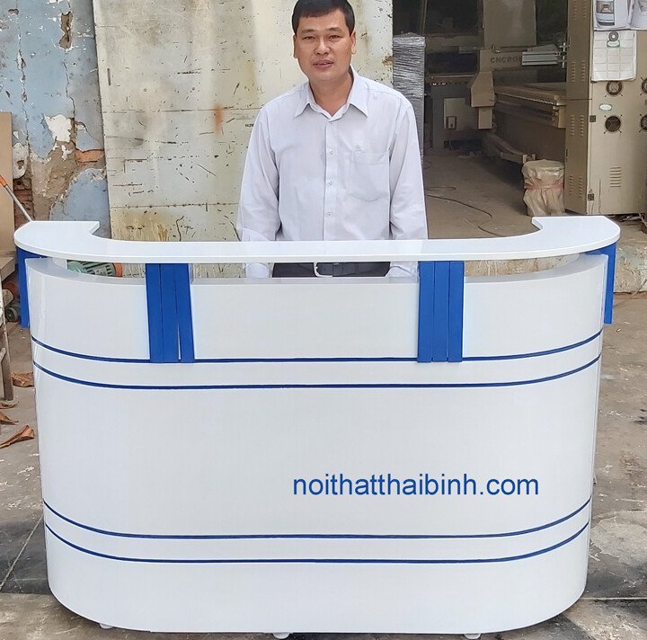 Quầy tiếp tân bo góc