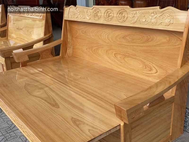 Trường kỷ gỗ gõ đỏ - chi tiết vân gỗ tự nhiên