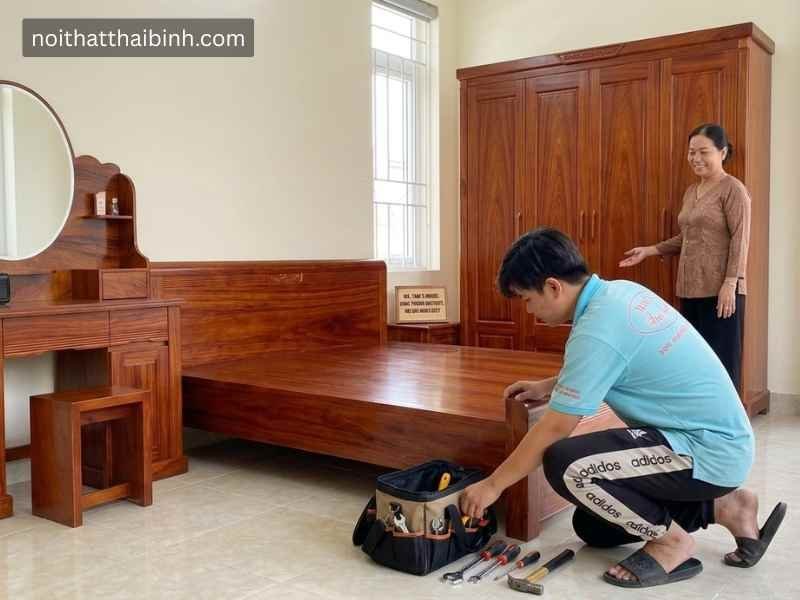 Combo phòng ngủ gỗ tự nhiên vân cẩm - mẫu thực tế tại xưởng