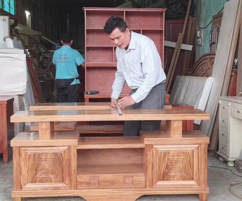 Kệ tivi gỗ tự nhiên MS 2631 - nhìn tổng thể