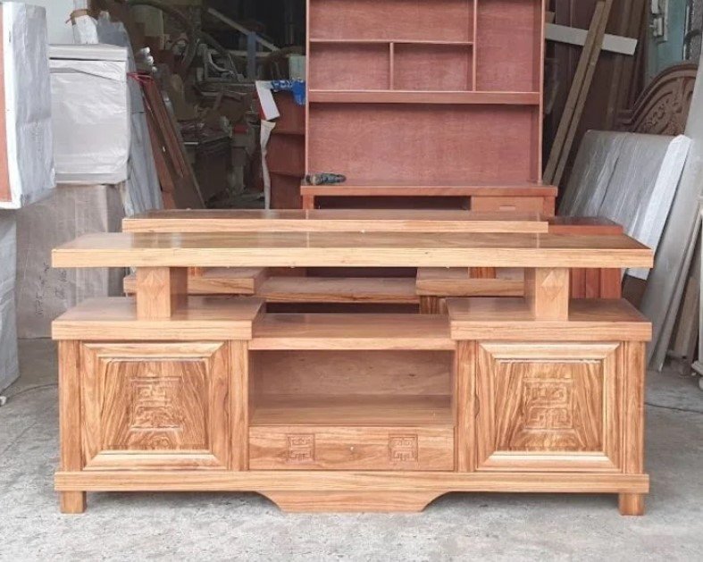 Kệ tivi gỗ tự nhiên MS 2631 - kỹ thuật đóng mộng chắc chắn