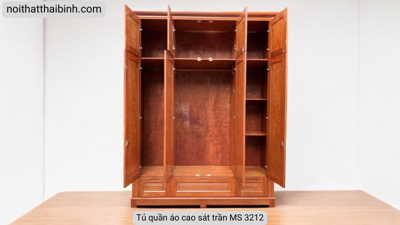 Tủ quần áo sát trần