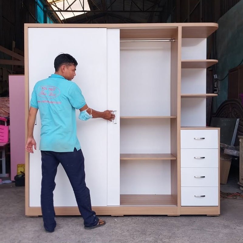 Tủ quần áo cửa lùa 2m MS 3285 - chi tiết vân gỗ tự nhiên
