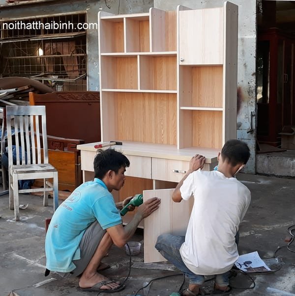 Bàn học cho bé mẫu đẹp