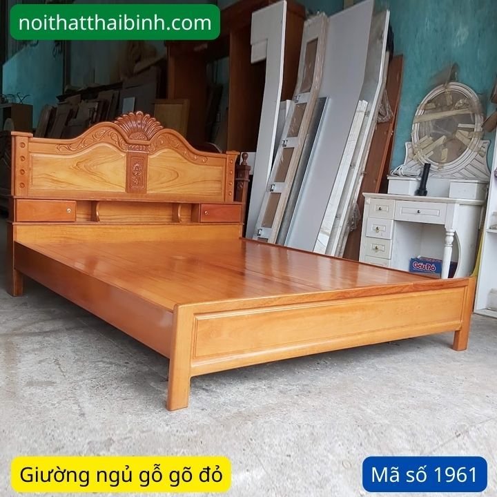 Mẫu giường gỗ gõ đỏ đẹp nhất