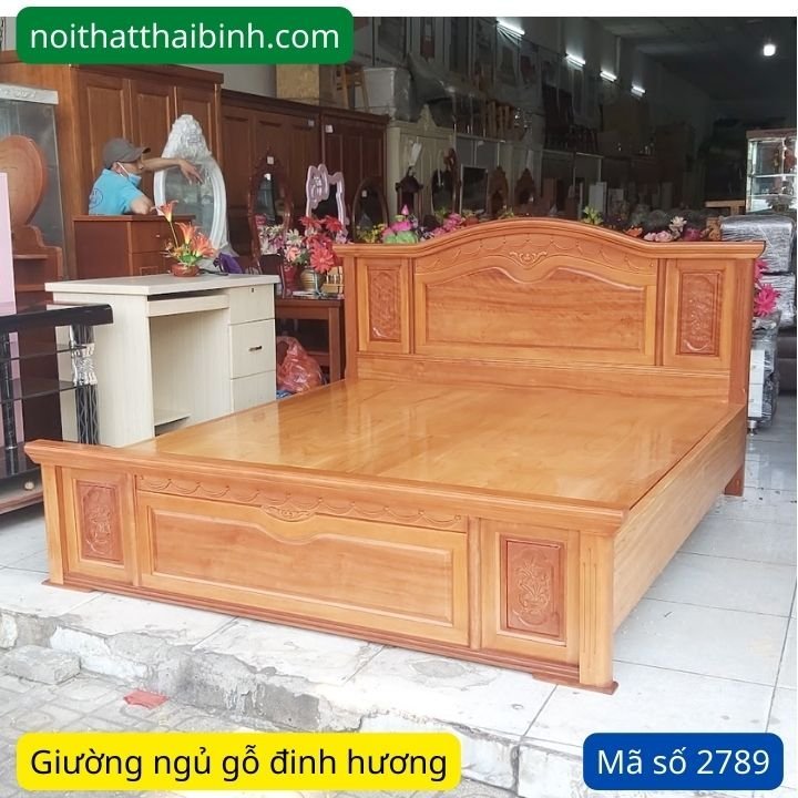 Giường gỗ đinh hương đẹp