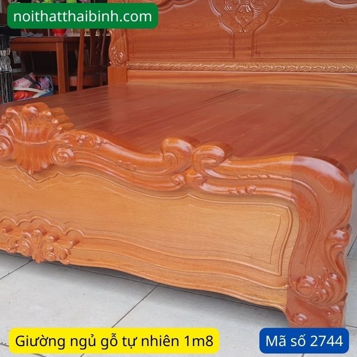 Giường gỗ tự nhiên