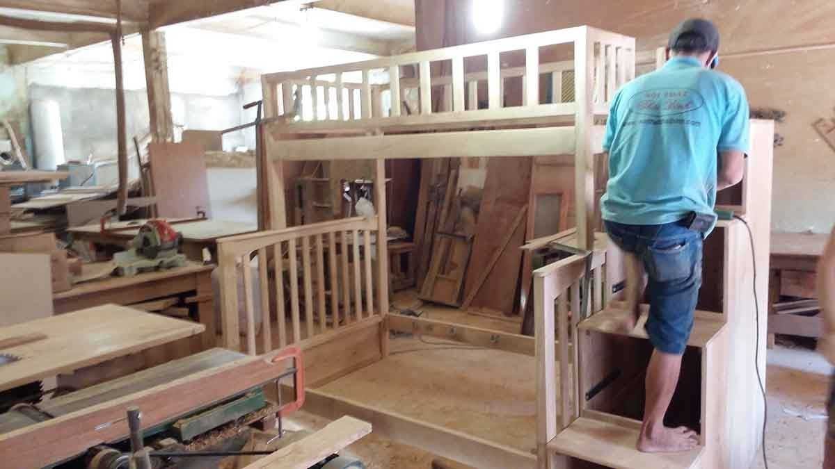 Giường tầng gỗ cao su tự nhiên cho phòng ngủ trẻ em Giường tầng gỗ cao su MS 9080 - chi tiết vân gỗ tự nhiên