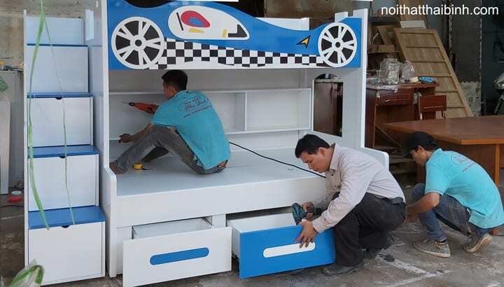 Giường tầng trẻ em 1m2 có 3 hộc kéo tiện lợi Giường Tầng Trẻ Em Cho Bé Trai MS 1001 - kỹ thuật đóng mộng chắc chắn
