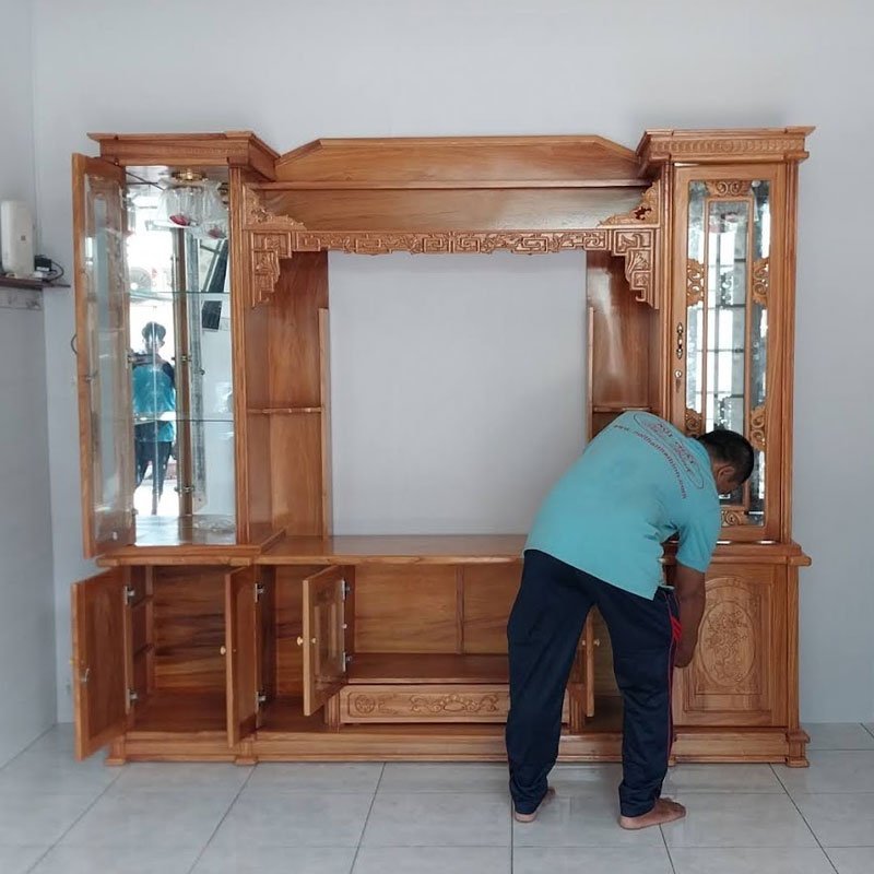 Thiết kế kệ tivi kết hợp tủ rượu gỗ gõ đỏ sang trọng