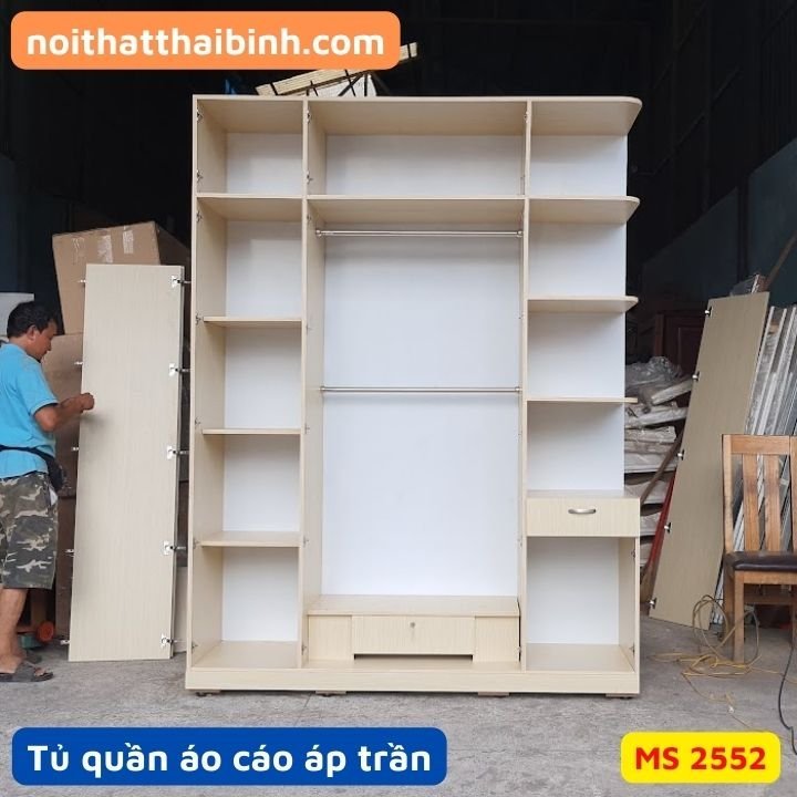 Tủ quần áo cao áp trần 1m8 tối ưu diện tích phòng ngủ