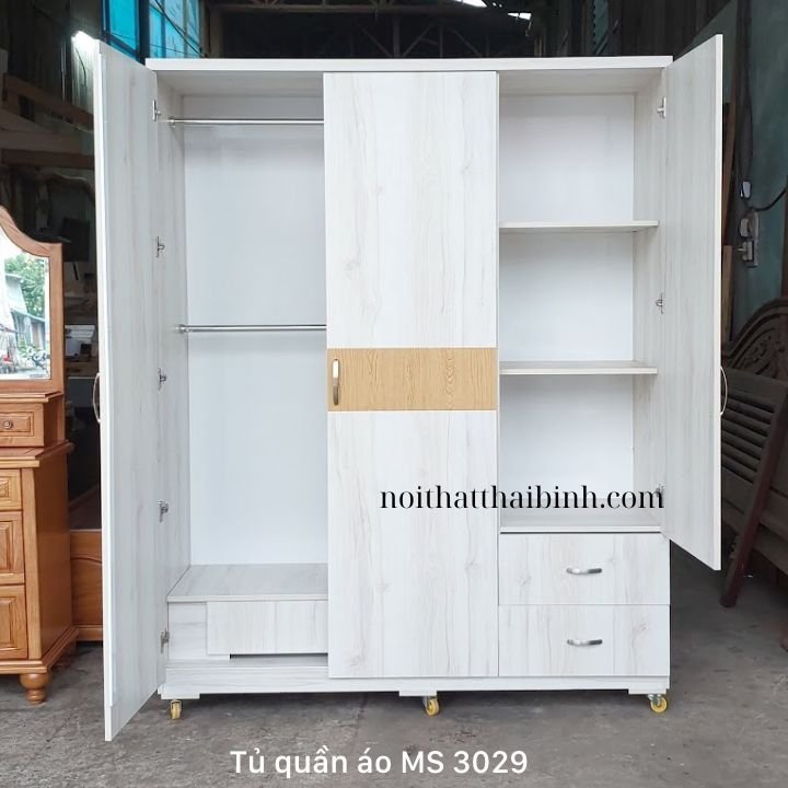 Bên trong tủ quần áo 3 cánh 1m6 Tủ quần áo 3 cánh 1m6 MS 3029 - nhìn tổng thể