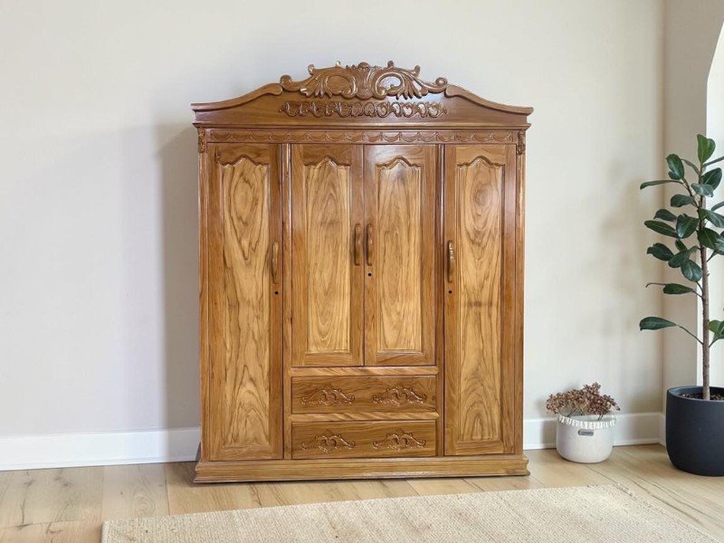 5 cách xử lý tủ quần áo gỗ tự nhiên bị mối mọt