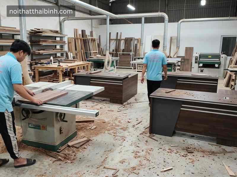 7 Bí Quyết Sắp Xếp Bàn Giám Đốc Chuẩn Phong Thủy Phát Tài