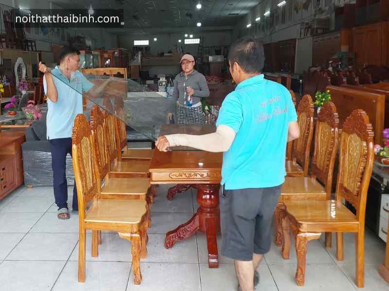 Bàn ăn 8 ghế gỗ tự nhiên