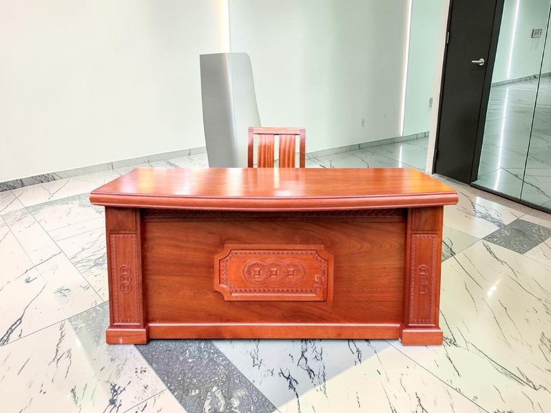 Bàn giám đốc gỗ tự nhiên