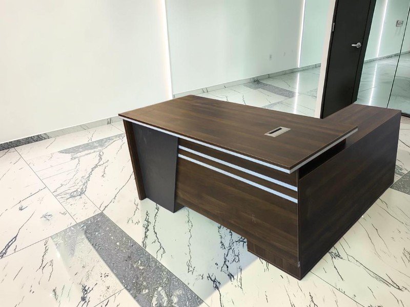Bàn giám đốc gỗ tự nhiên chuẩn phong thủy phát tài