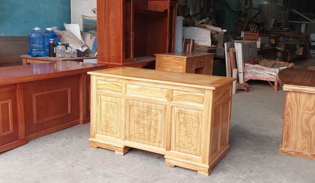 Bàn giám đốc gỗ tự nhiên gõ đỏ sáng bóng tại Đồ Gỗ Thái Bình
