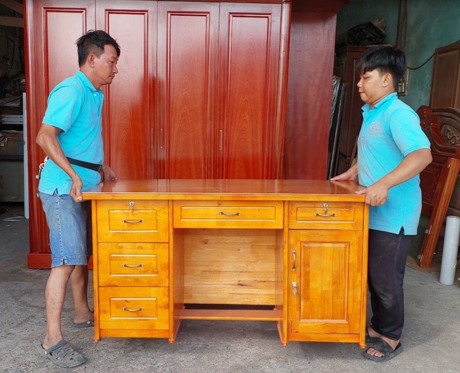 Bàn làm việc gỗ cao su