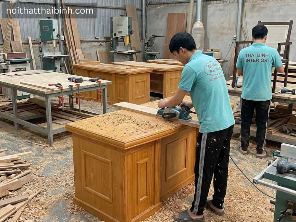 Bàn làm việc gỗ tại xưởng mộc đồ gỗ Thái Bình