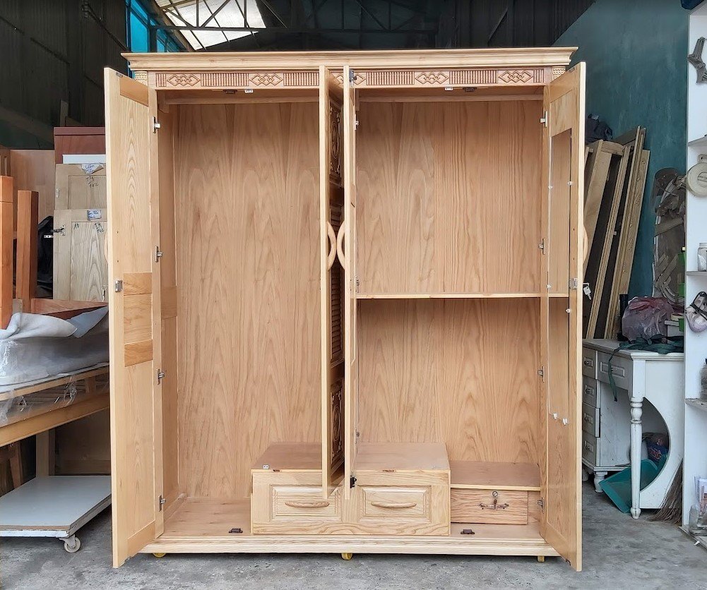 Bên trong tủ quần áo gỗ sồi 1m8 và 2m