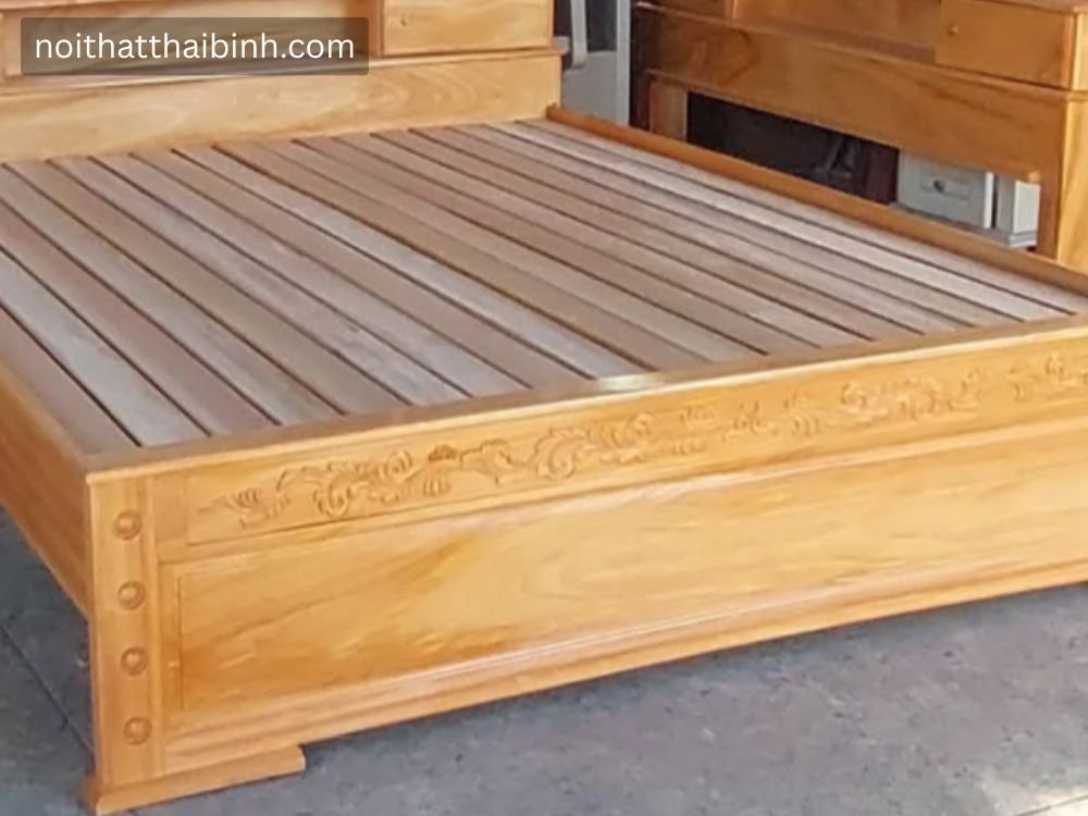 Chi tiết giường ngủ gỗ gõ đỏ tự nhiên