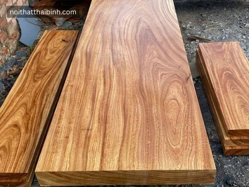 Gỗ Gõ Đỏ Là Gì Có Quý Không? Giải Đáp Chi Tiết Từ Thợ Mộc