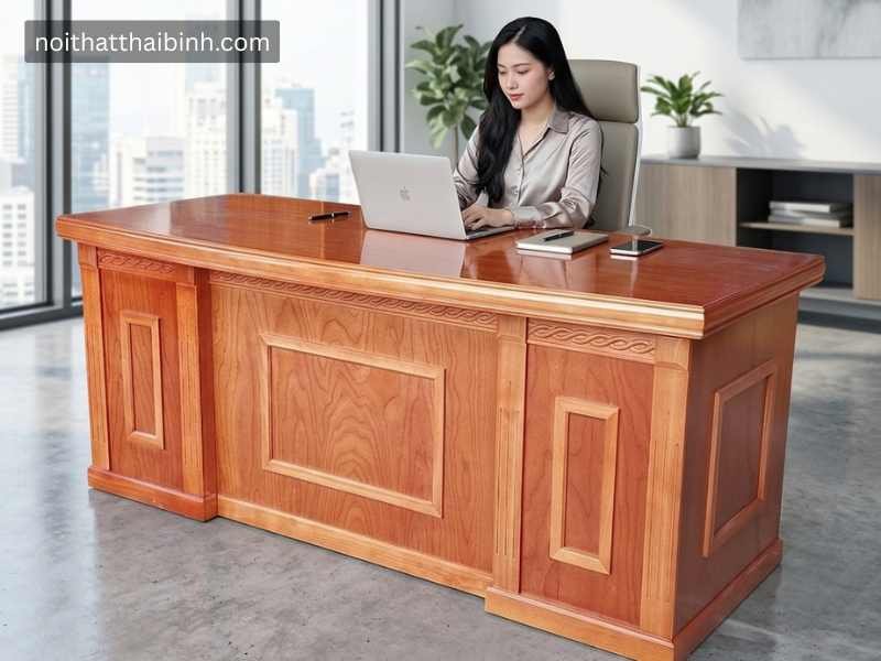 Hướng Đặt Bàn Làm Việc Gỗ Gõ Đỏ Hợp Tuổi Giám Đốc