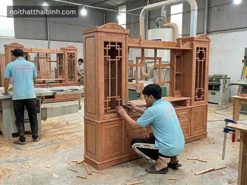 Kệ tivi kết hợp tủ rượu tại xưởng mộc đồ gỗ Thái Bình