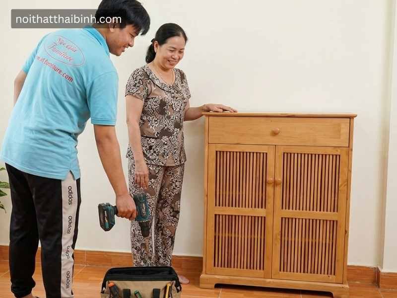 Tủ giày dép gỗ tự nhiên tại nhà Chị Hồng (Quận 7, TPHCM)