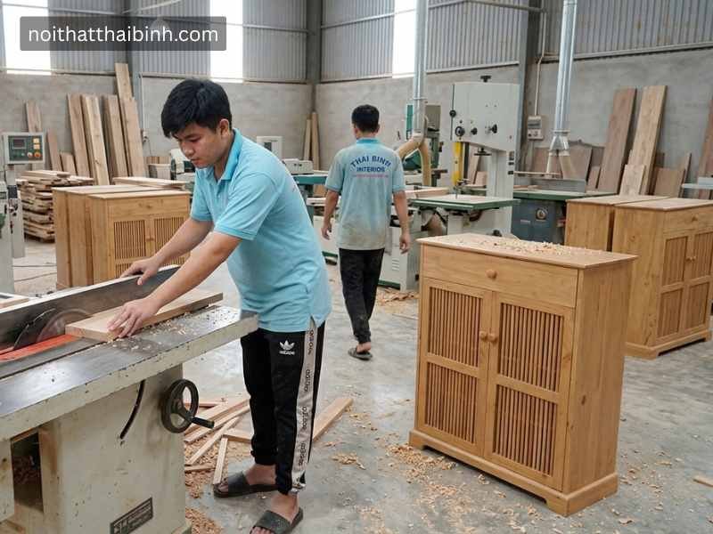 Tủ giày dép gỗ tự nhiên tại xưởng mộc đồ gỗ Thái Bình